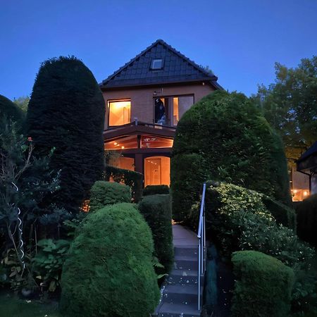 Gartenblick-Oase: Obergeschosswohnung In Hamburg Exterior foto